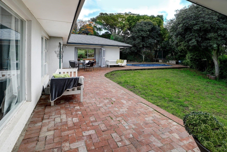 4 Bedroom Property for Sale in Welgemoed Western Cape